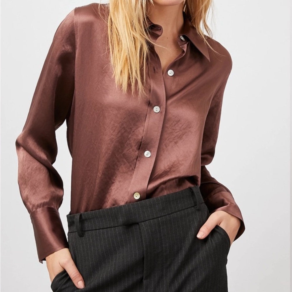 Rails Andrea Textured Satin Button-Up
Shirt - Large NWT